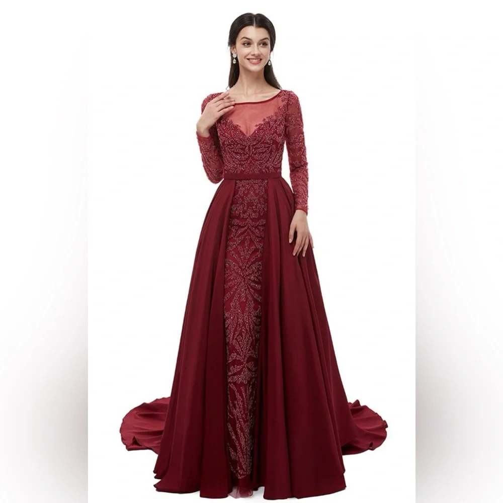 Elegant Burgundy Evening Gown - Picture 2 of 7